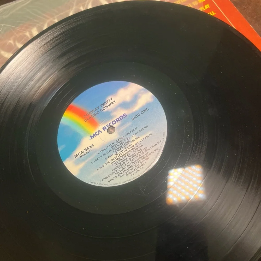 Classic Conway Vinyl Record 1983 - Picture 7 of 9